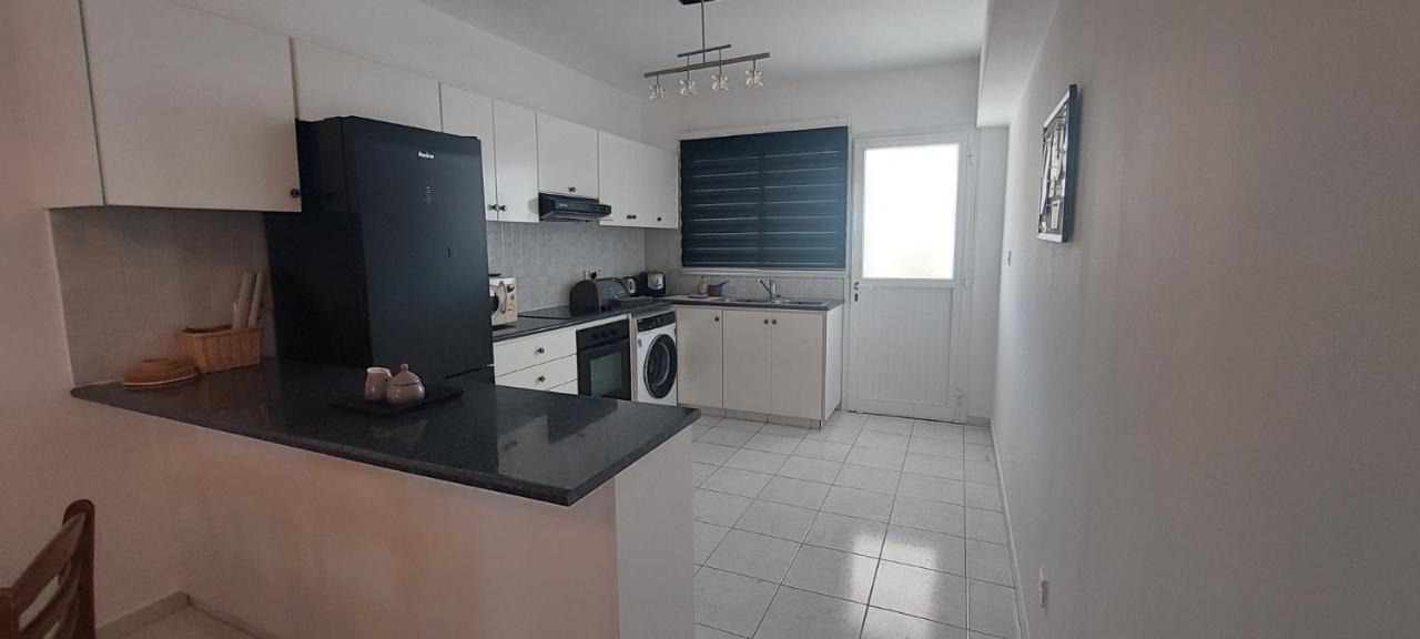 Spacious 2 bedroom apartment Peyia Exterior foto