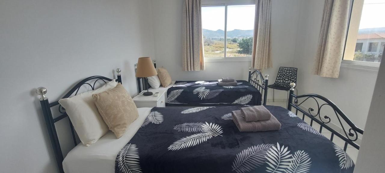 Spacious 2 bedroom apartment Peyia Exterior foto